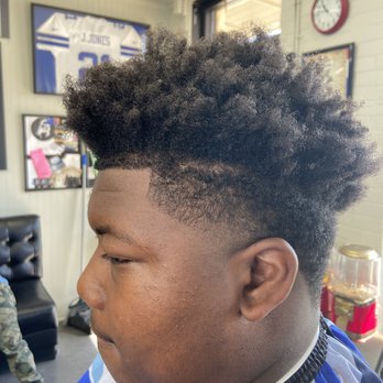 Duff's Barber Shop - Barbers Near Me - White Settlement, Texas
