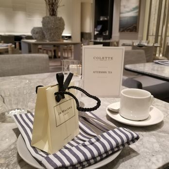Holts Café - Vancouver - Gift with afternoon tea - Cafes Near Me - Vancouver, British Columbia