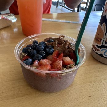 Homespun Kitchen - Make-Your-Own Acai Bowl with Granola, Strawberries, Blueberries, Almond Butter, and Agave - Breakfast & Brunch Near Me - Jacksonville, Florida Homespun Kitchen - Make-Your-Own Acai Bowl with Granola, Strawberries, Blueberries, Almond Butter, and Agave - Breakfast & Brunch Near Me - Jacksonville, Florida
