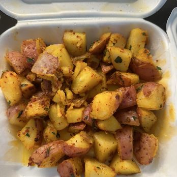 Momo's Cafe - Yummy country potatoes! - American Near Me - Vallejo, California