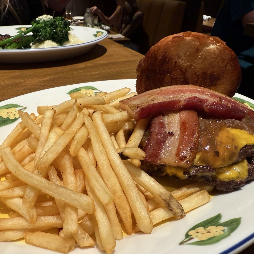 Market Tavern - Double Smash Burger - New American Near Me - Lodi, California