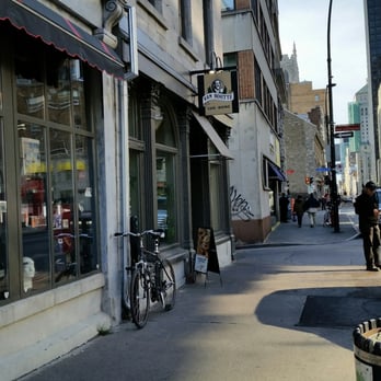 Van Houtte - Storefront - Coffee & Tea Near Me - Montreal, Quebec