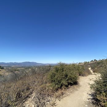 Sunset Hills Trail - Hiking Near Me - Thousand Oaks, California