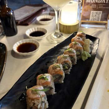 Sushi Saint - Happy Hour Truffle Salmon Sushi Roll - Sushi Bars Near Me - Orlando, Florida