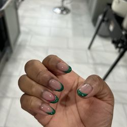 Sparkle Nails & Spa - Gel French tip manicure on natural nails