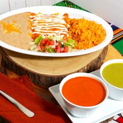 Guerreros Birrieria - Enchiladas