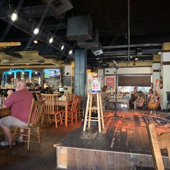 Puckett's Restaurant - Music getting started! - Southern Near Me - Chattanooga, Tennessee Puckett's Restaurant - Music getting started! - Southern Near Me - Chattanooga, Tennessee