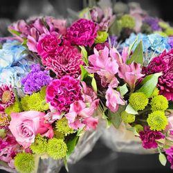 Costco Wholesale - Spring 2024 bouquets