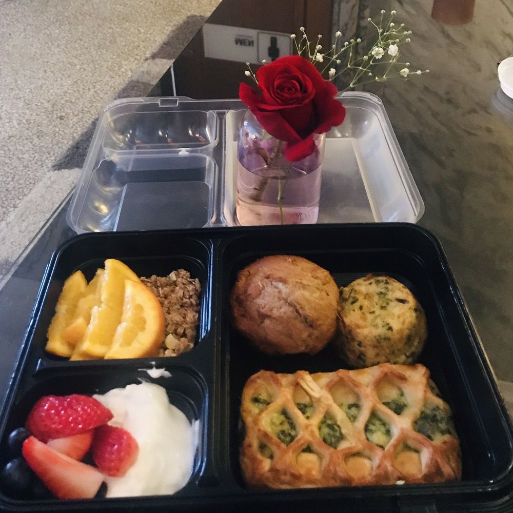 Sal Rosa - Breakfast from the restaurant included in hotel stay - Breakfast & Brunch Near Me - Tampa, Florida Sal Rosa - Breakfast from the restaurant included in hotel stay - Breakfast & Brunch Near Me - Tampa, Florida