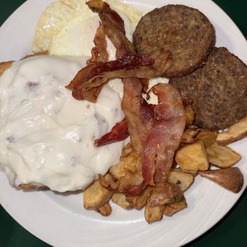 Mineral Restaurant - chipped beef gravy on toast w over easy eggs sausage bacon and home fries - Breakfast & Brunch Near Me - Mineral, Virginia Mineral Restaurant - chipped beef gravy on toast w over easy eggs sausage bacon and home fries - Breakfast & Brunch Near Me - Mineral, Virginia