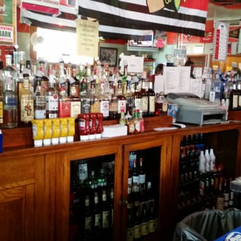 Maple Park Pub & Grill - Vintage Tiger Oak Bar - Bars Near Me - Maple Park, Illinois