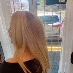 Divinas Salon - I like the job the make it to My mom ...thank You so much!