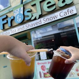 Mango Green Tea & Rose Black Tea with boba Mango Green Tea & Rose Black Tea with boba