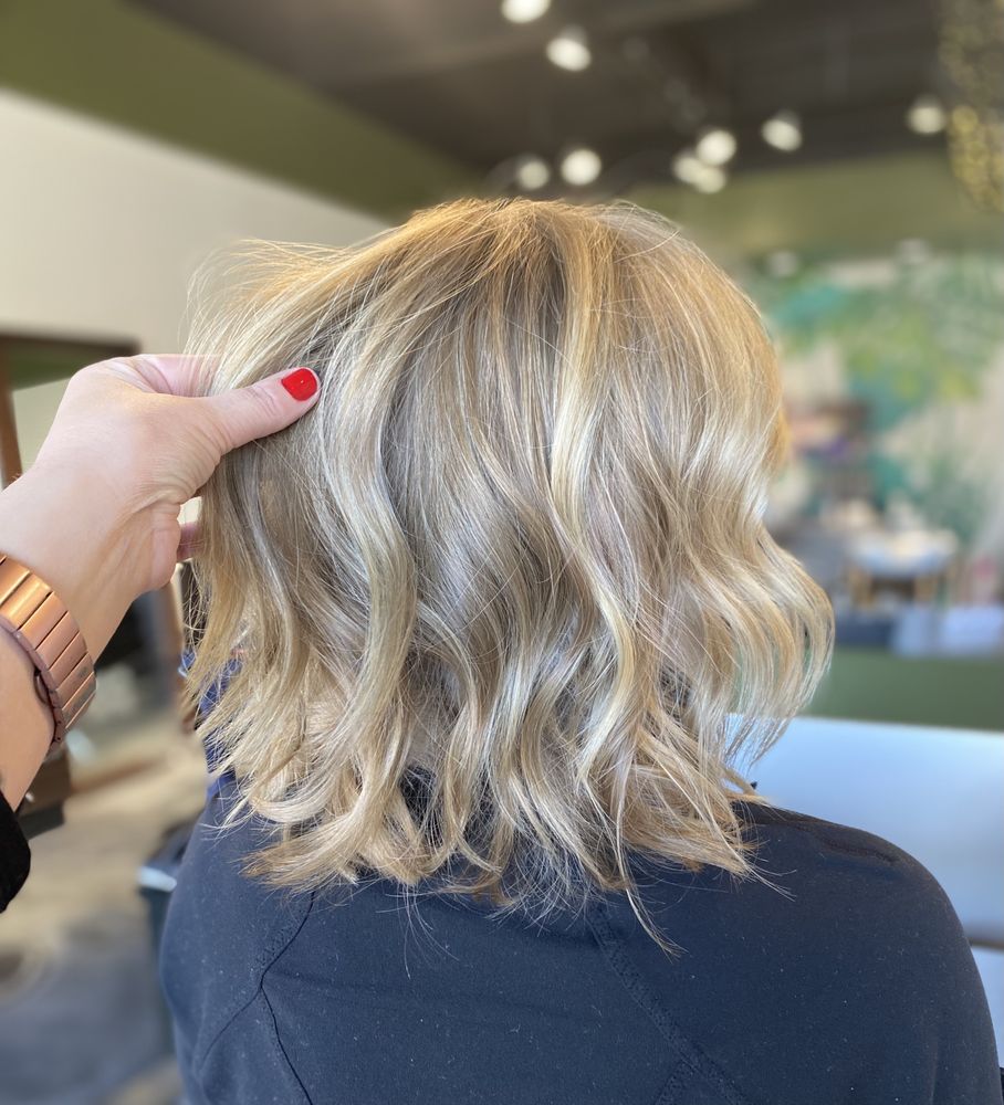 KINSHIP SALON Updated August 2024 28 Photos 2514 S 140th St