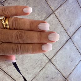 Had the dip nail service.