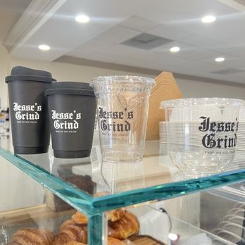 Jesse’s Grind Coffee Bar - Cup sizes - Coffee & Tea Near Me - Los Angeles, California