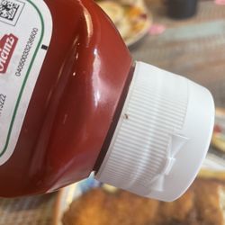 Old School Grub - Dead ant on the Ketchup
