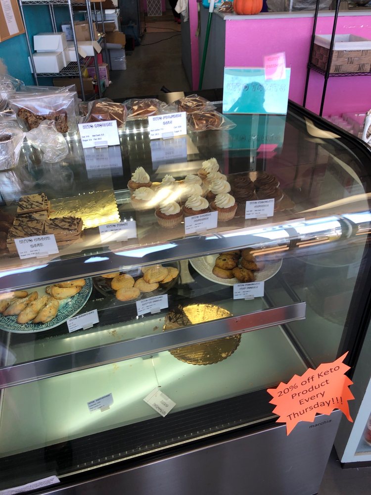 CAKEAMOR BAKERY 50 Photos & 14 Reviews 504 Lake Air Dr, Waco, Texas