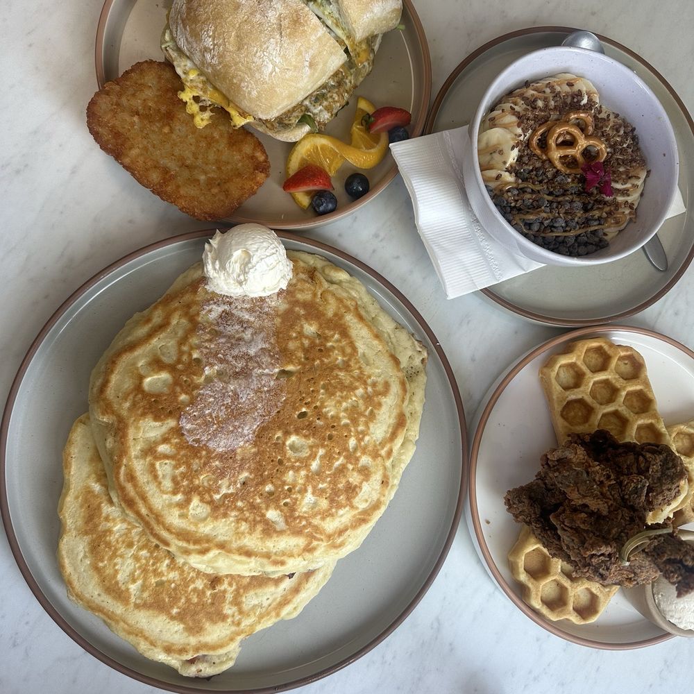 The Bees Knees Bistro - Pancakes, Waffle and Peck, Parfait of the Day, The Herbivore Sandwich - Cafes Near Me - Wallingford, Connecticut The Bees Knees Bistro - Pancakes, Waffle and Peck, Parfait of the Day, The Herbivore Sandwich - Cafes Near Me - Wallingford, Connecticut