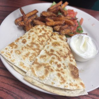 Bear E Patch Cafe - Honey citrus chicken quesadilla and sweet potato fries - Diners Near Me - Charleston, South Carolina