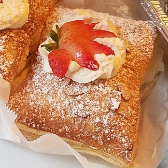 Antonio's Cupcake Factory - Strawberry Napoleon - Cupcakes Near Me - New Rochelle, New York