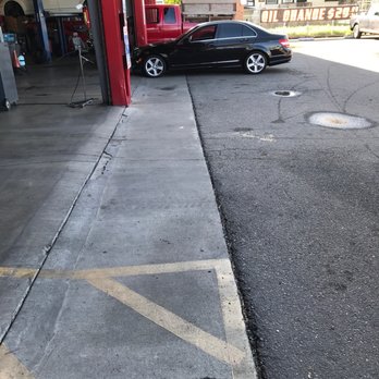 Smog Stars & Diagnostics - Main entrance - Smog Check Stations Near Me - Stockton, California