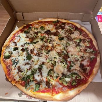 Maola's Pizza and Restaurant - Veggie Pie - Italian Near Me - Cornelius, North Carolina Maola's Pizza and Restaurant - Veggie Pie - Italian Near Me - Cornelius, North Carolina