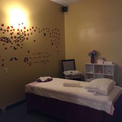 Sun Massage - Room
