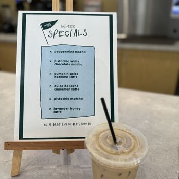Vaella Coffee & Tea - 20 oz. Iced Latte - Coffee & Tea Near Me - Fort Lauderdale, Florida