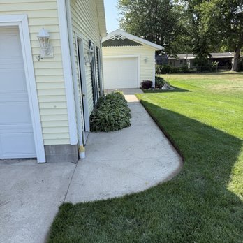 Phillips Lawn Services - Lawn Services Near Me - Ravenna, Michigan Phillips Lawn Services - Lawn Services Near Me - Ravenna, Michigan