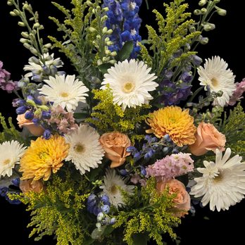 Crickets Florist - Bright colorful garden inspired sympathy flowers. Shawsheen Funeral Home Bedford Ma - Florists Near Me - Lexington, Massachusetts