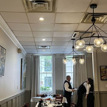 Eli's Table - Southern Near Me - Charleston, South Carolina