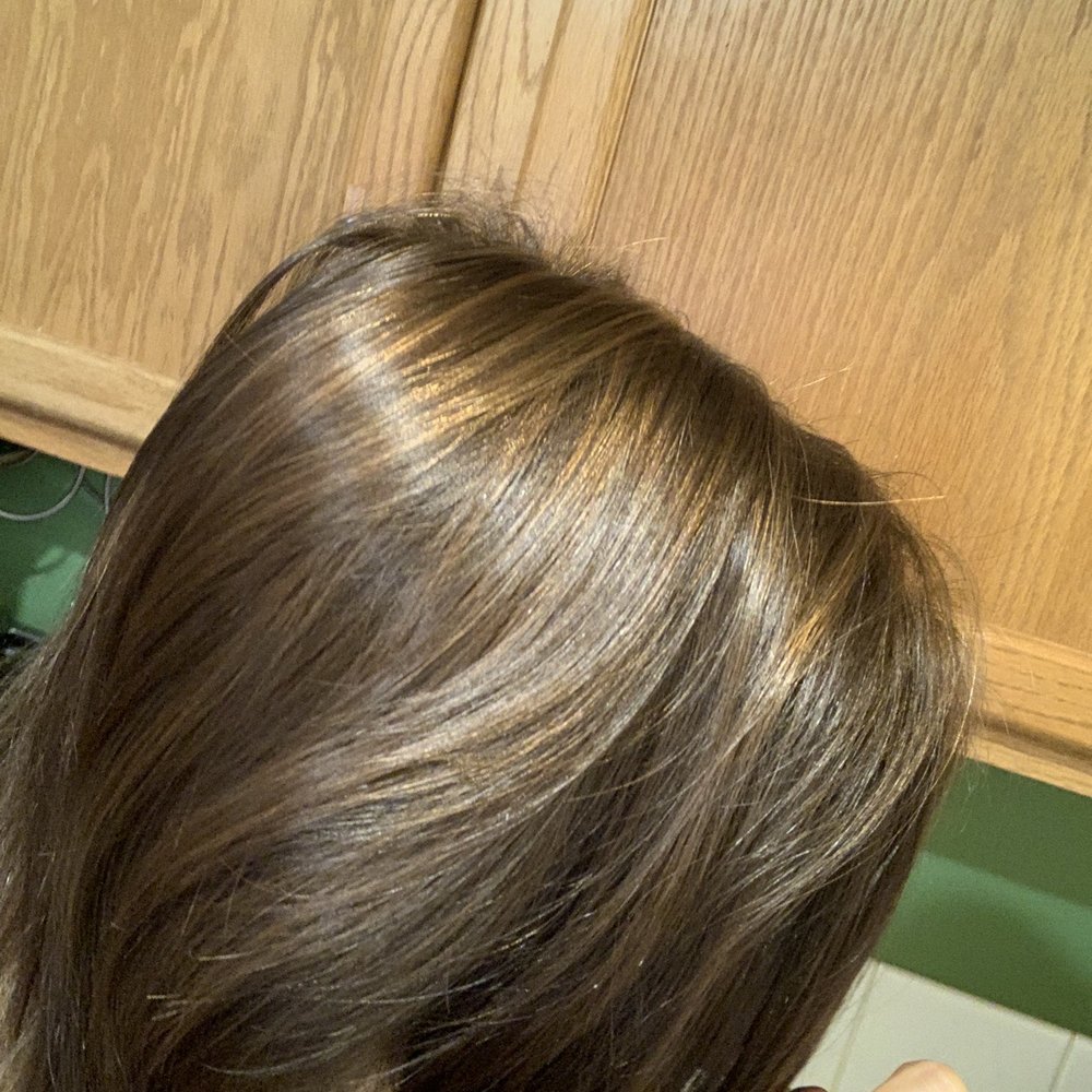 Gorgeous highlights and cut correction (I'm still growing it out as I cut it horribly myself before seeing her...) Gorgeous highlights and cut correction (I'm still growing it out as I cut it horribly myself before seeing her...)
