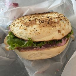 Turkey cranberry bagel sandwich Turkey cranberry bagel sandwich