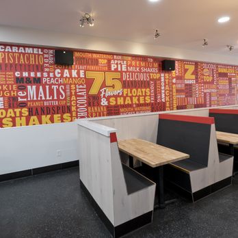 Z burger - Inside of Z Burger Bethesda! - Burgers Near Me - Bethesda, Maryland Z burger - Inside of Z Burger Bethesda! - Burgers Near Me - Bethesda, Maryland