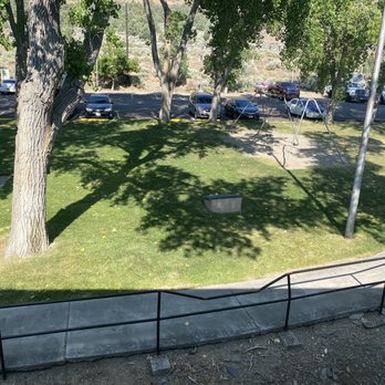 Topaz Lodge - Swing set - Hotels Near Me - Gardnerville, Nevada