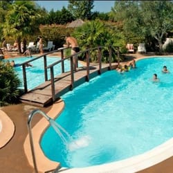 Camping Atlantica - Piscine chauffée au camping 4* sur la Côte Basque.