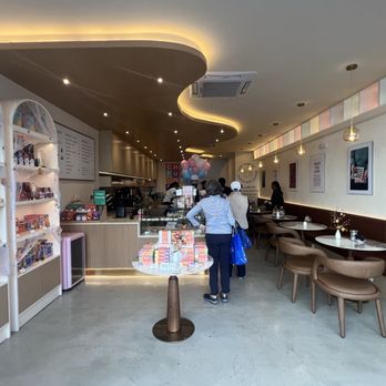 Chococo - Inside - Chocolatiers & Shops Near Me - New York, New York Chococo - Inside - Chocolatiers & Shops Near Me - New York, New York