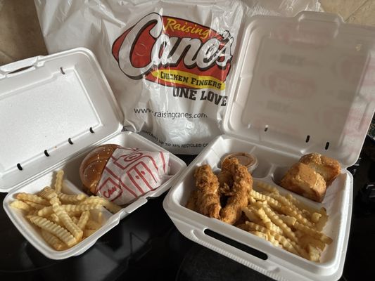 Raising Cane's Chicken Fingers by null
