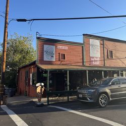 Newcastle Pizzeria - Exterior of pizzeria
