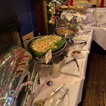 Chief O'Neill's Pub & Restaurant - party of the brunch buffet - New American Near Me - Chicago, Illinois Chief O'Neill's Pub & Restaurant - party of the brunch buffet - New American Near Me - Chicago, Illinois