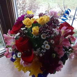 J J's Florist & Invitations - Beautiful birthday flowers