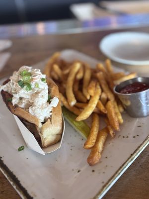 Vola’s Dockside Grill and Hi-Tide Lounge by null Vola’s Dockside Grill and Hi-Tide Lounge by null