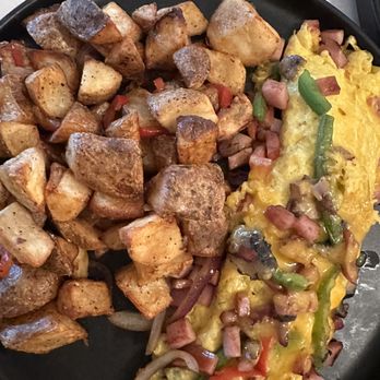 Toast Kitchen & Bar - Breakfast & Brunch Near Me - Whittier, California Toast Kitchen & Bar - Breakfast & Brunch Near Me - Whittier, California