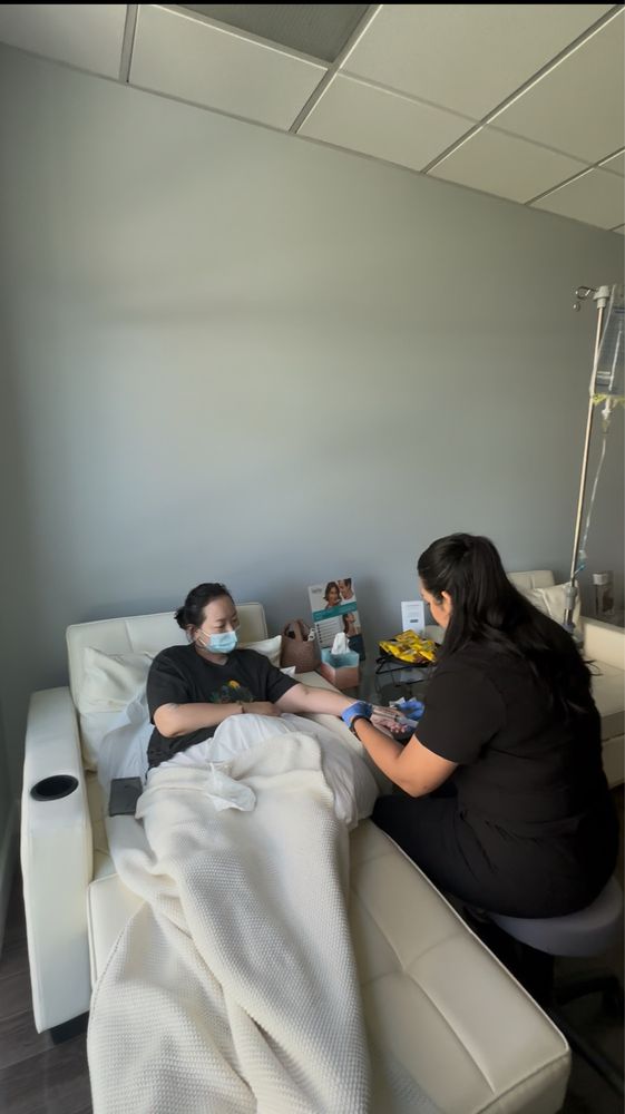 Ovilla Medical & Wellness Logo