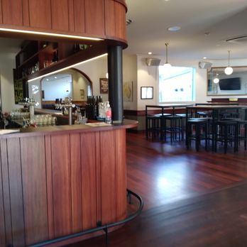 Bridge Hotel Werribee - Bar - Bars Near Me - Werribee, VIC