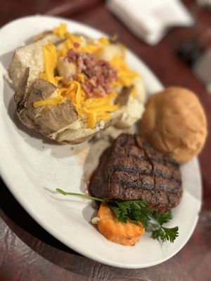 Cattleman's Steakhouse at Indian Cliffs Ranch by null