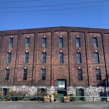 Buffalo Trace Distillery - Distilleries Near Me - Frankfort, Kentucky