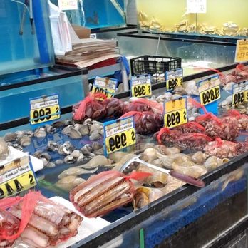 88 Manor Market - Hayward - Grocery Near Me - Hayward, California