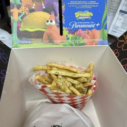 Katsu Burger - Burger with nori fries